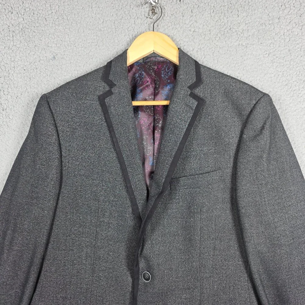 Van Heusen Sport Coat Mens Size 40R Charcoal Tweed Slim Fit 2 Button Blazer